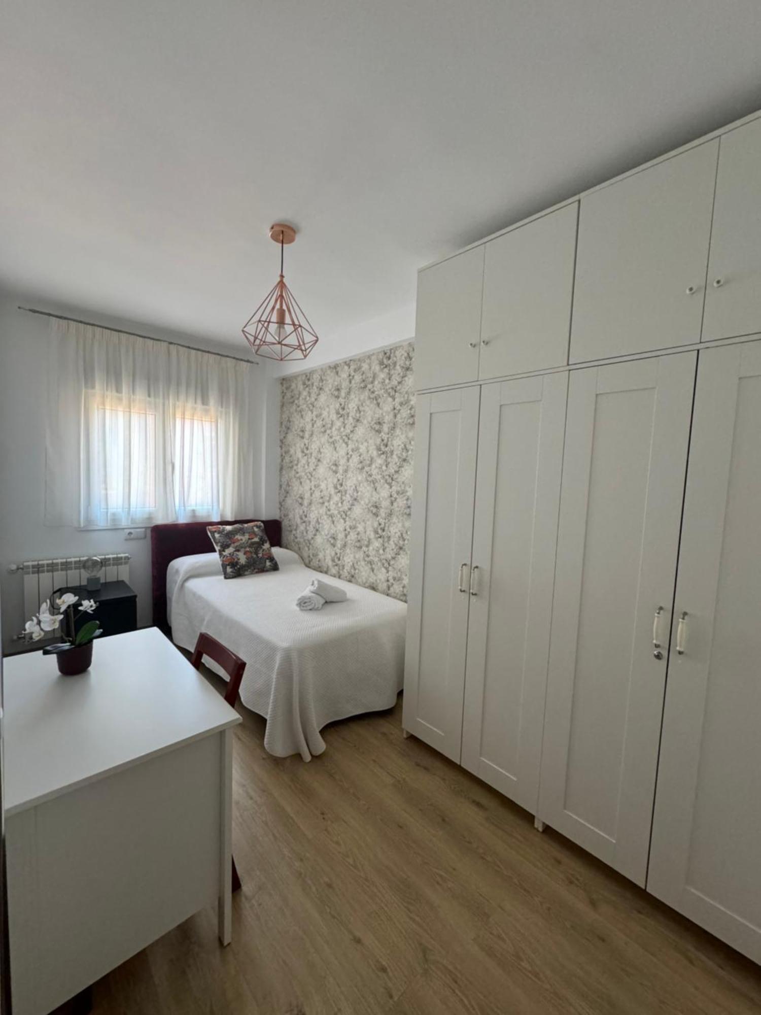 Alcala Luxury Piso Completo De 80M Apartment Alcala de Henares Ngoại thất bức ảnh